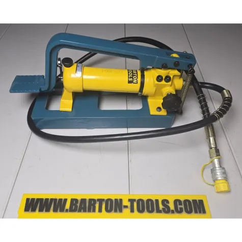 Foot Pedal Hydraulic Pumps Foot Pedal Hydraulic Pump Square Stand 600cc / Pompa Injek Kaki Hidrolik Manual Single Acting  CFP-800-1 BARTON 1 cfp_800_1