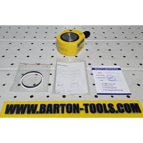 Single Acting Low-Height Hydraulic Cylinders FPY Series Single Acting Low-Height Hydraulic Cylinder 30 Ton FPY-301 BARTON 2 fpy_301_pic_2