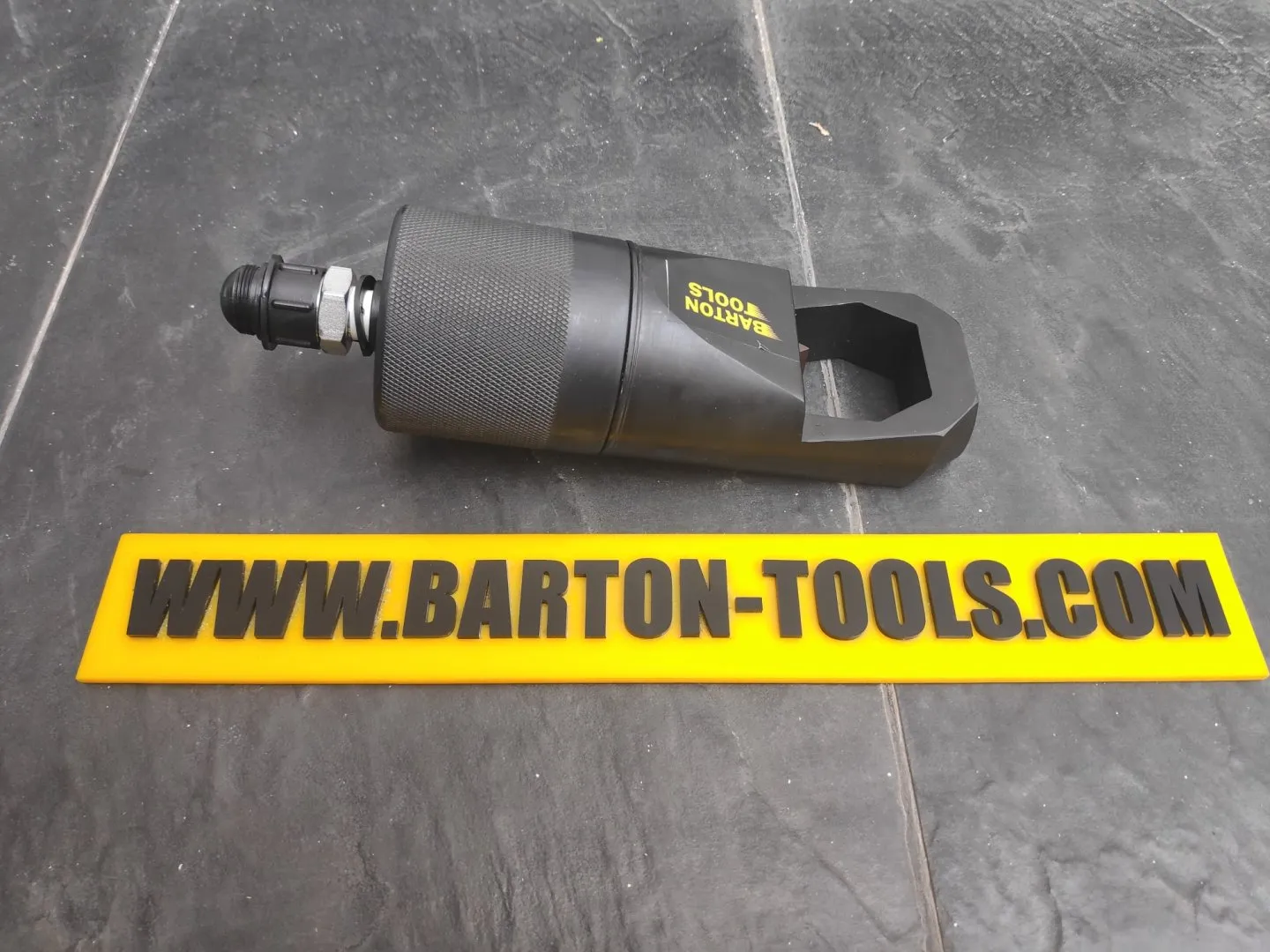 Hydraulic Nut Splitter Head / Kepala Penghancur Baut Hidrolik M22M27