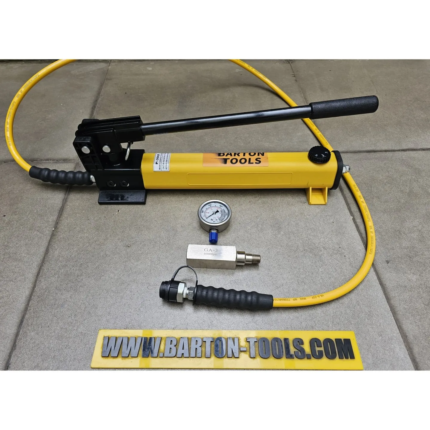 Hand Hydraulic Pump Light Weight Fiber Body 900ml P392 BARTON Hand